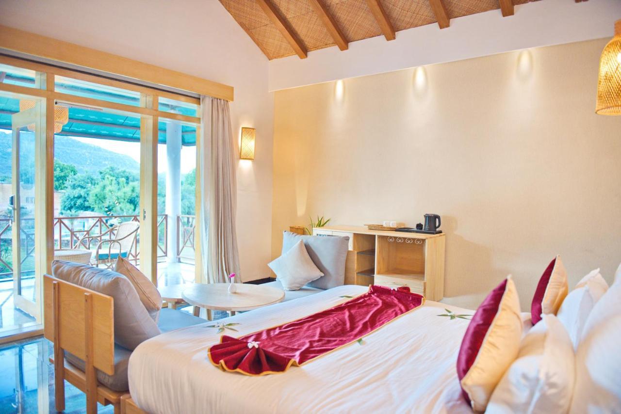 Wild Rose Resort & Spa Pushkar Esterno foto